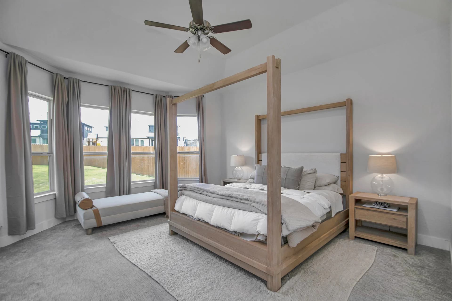 Professional real estate photography example from San Antonio property listing